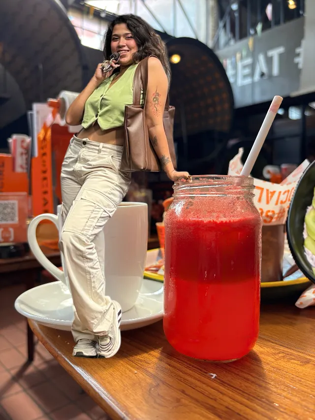 Post by Ragini Kaushik | Petite Curvy Fashion Creator