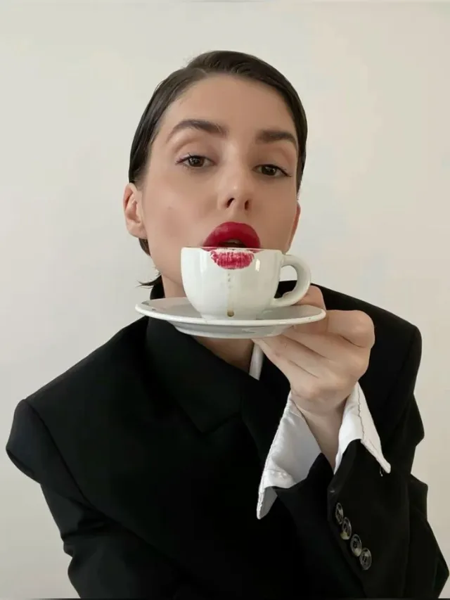 Post by Erin Foley, fashion influencer