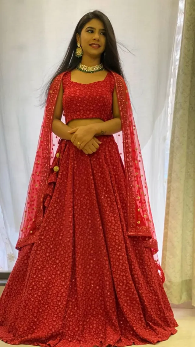 Post by SAHIR IDRISI LUCKNOW  \nPHOTOGRAPHY \nPOSE MAKER
