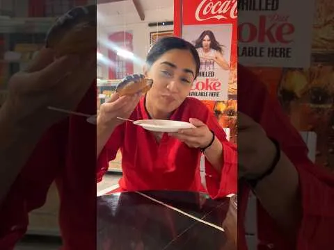 Post by Kavita Kaparwan Vlogs